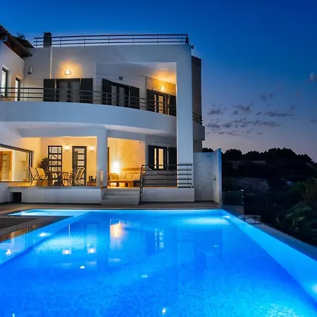 Alma Villa *